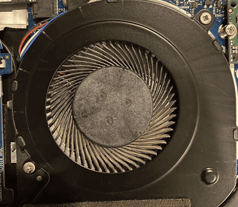 compressed air cleaning gaming laptop fan