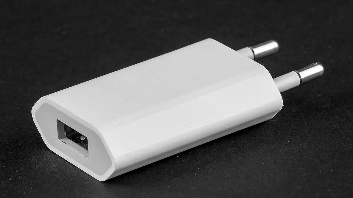 DC adapter / power brick