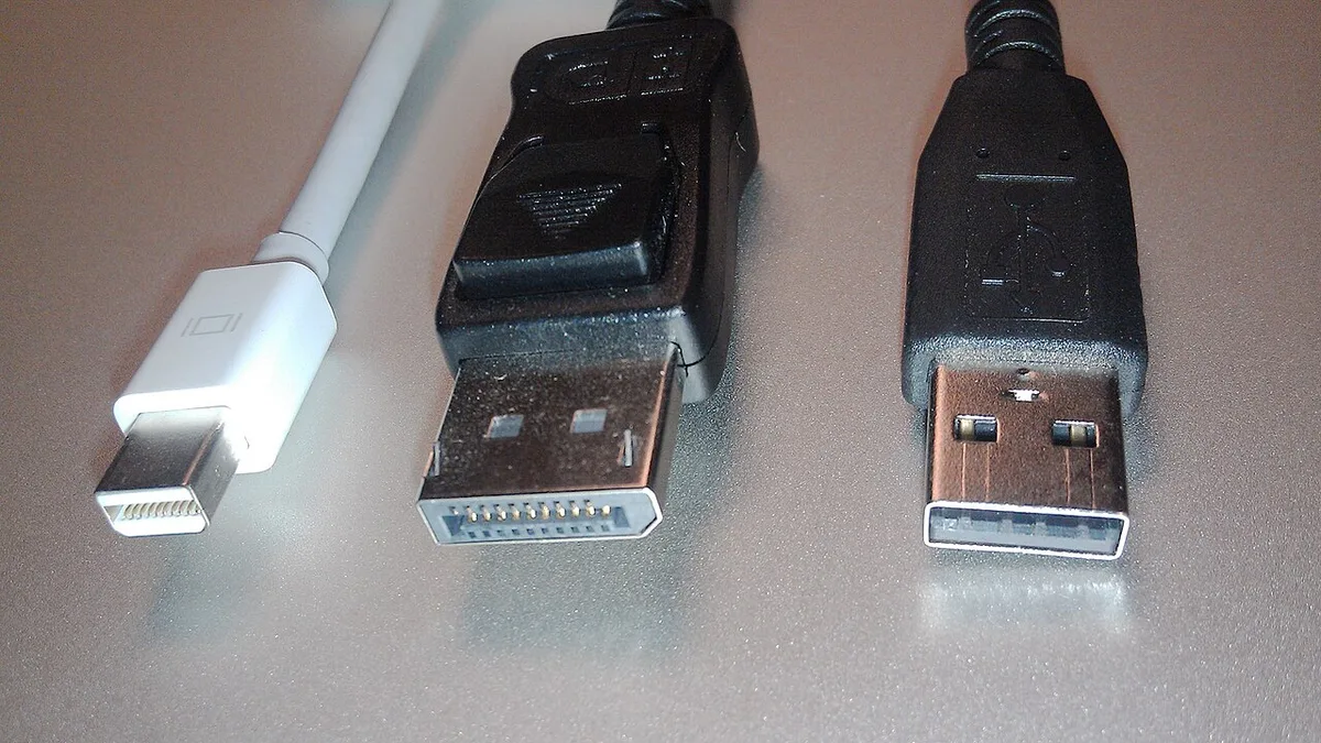 DisplayPort adapter