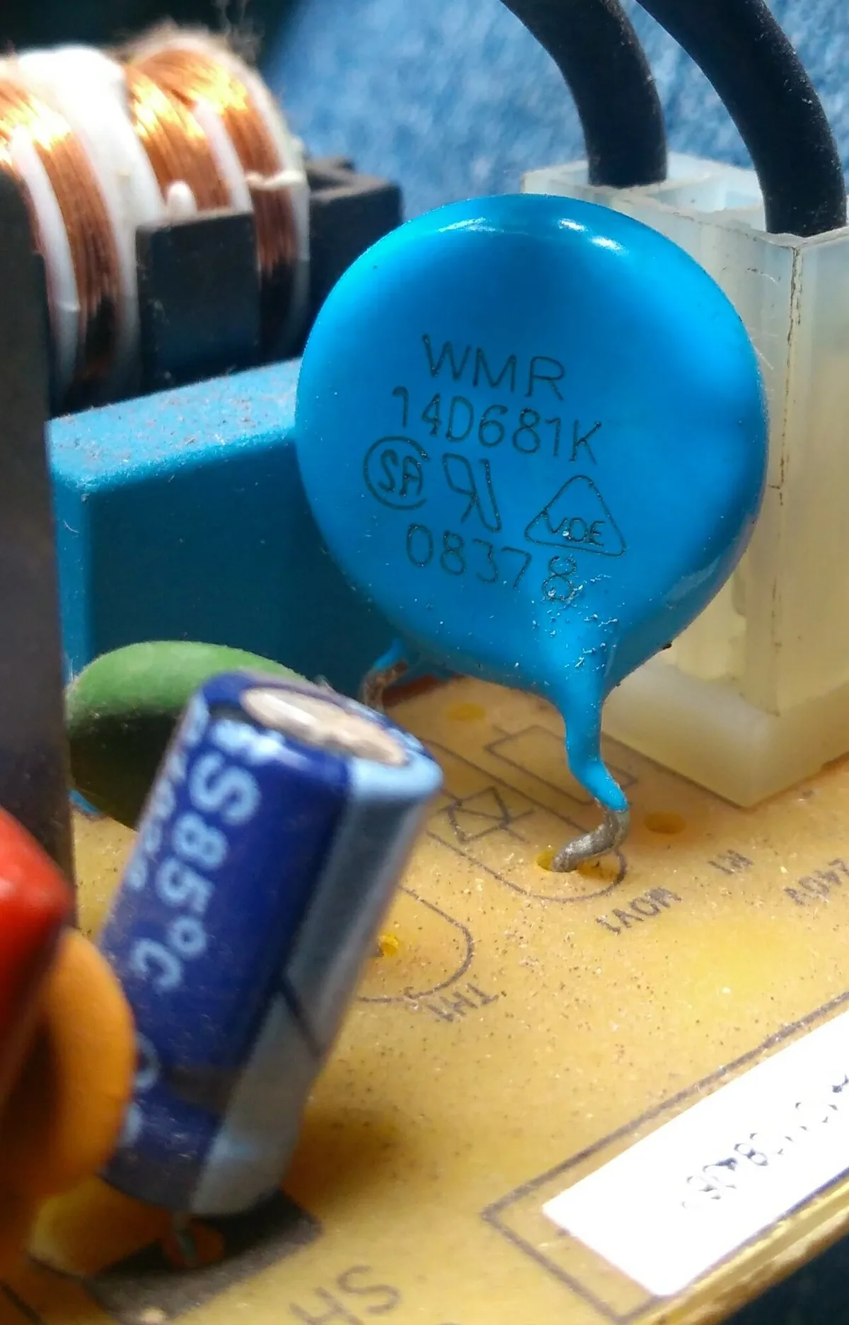 metal oxide varistor